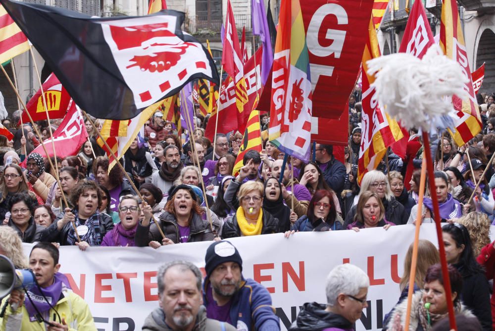 Mobilització a Girona amb motiu de la vaga feminista