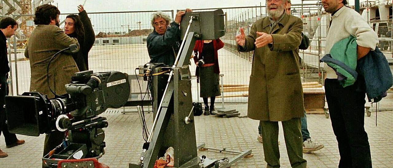 García Berlanga durante el rodaje de «Paris Tombuctu». | JC CARDENAS /EFE