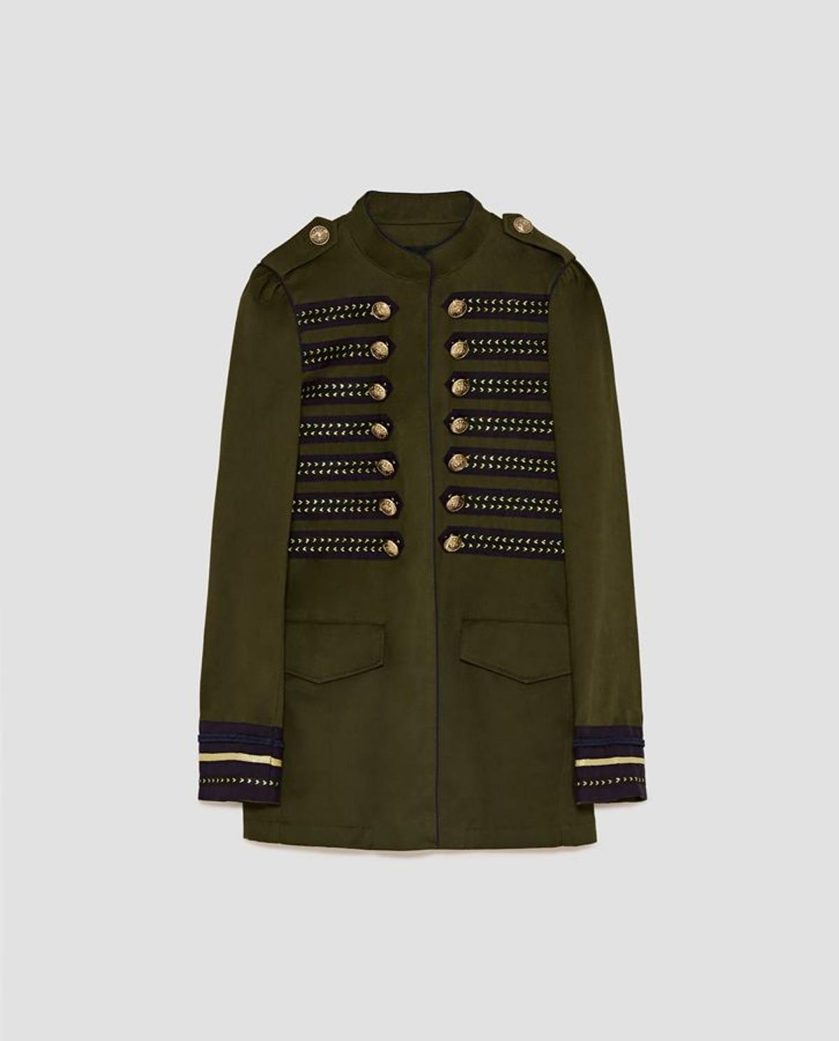 'Shopping' para el Black Friday: chaqueta militar de Zara