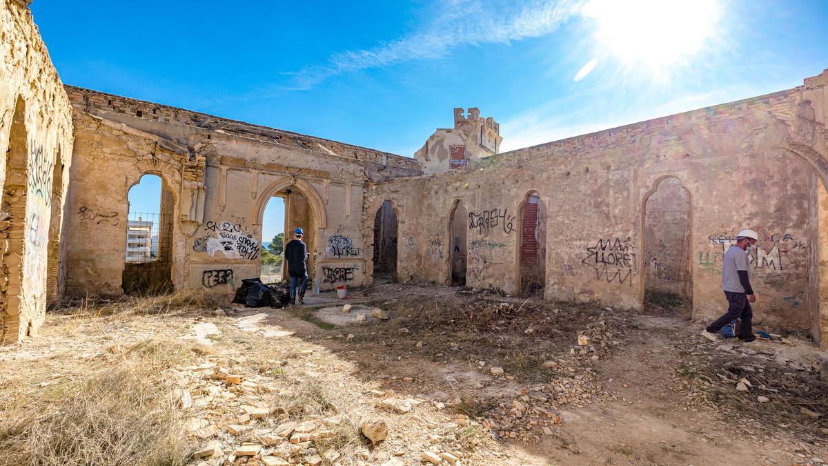 El interior de la villa durante unos trabajos realizados el pasado año por Vilamuseu para comprobar el estado de la construcción.