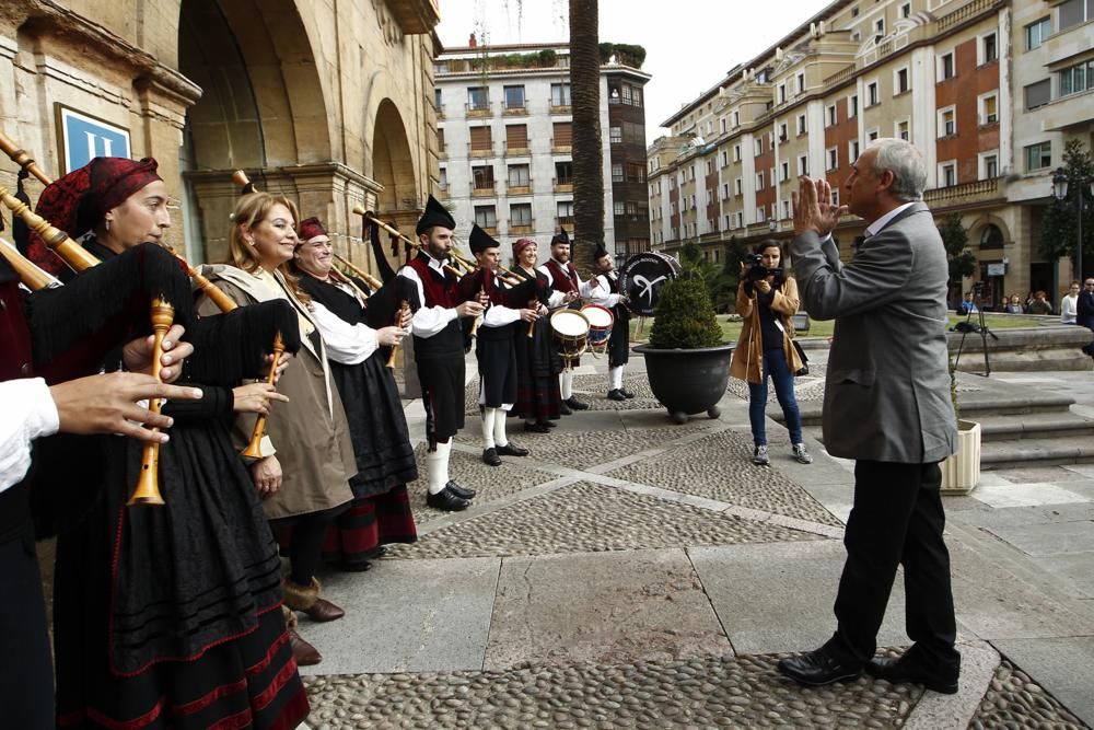 Llegada del premio "Princesa de Asturias" de la Concordia, Pedro Puig Pérez