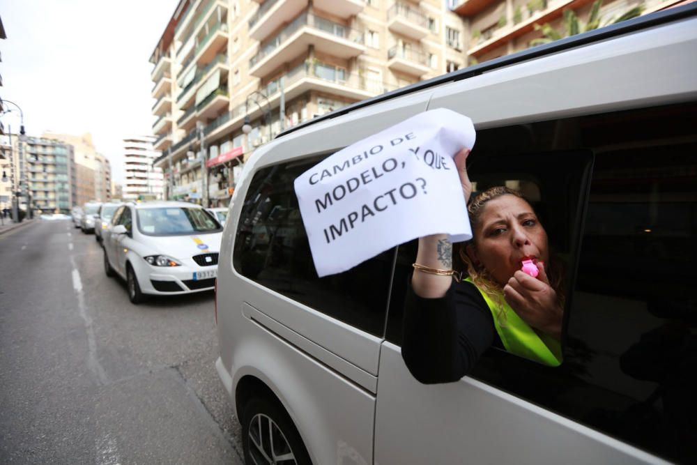 Confluencia de las dos manifestaciones de taxistas