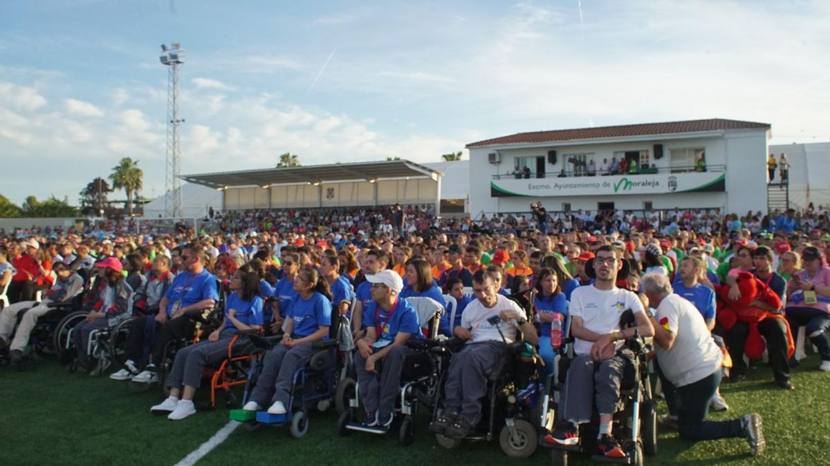 El centro deportivo municipal de Moraleja registró un lleno total con la participación de deportistas de toda la región.