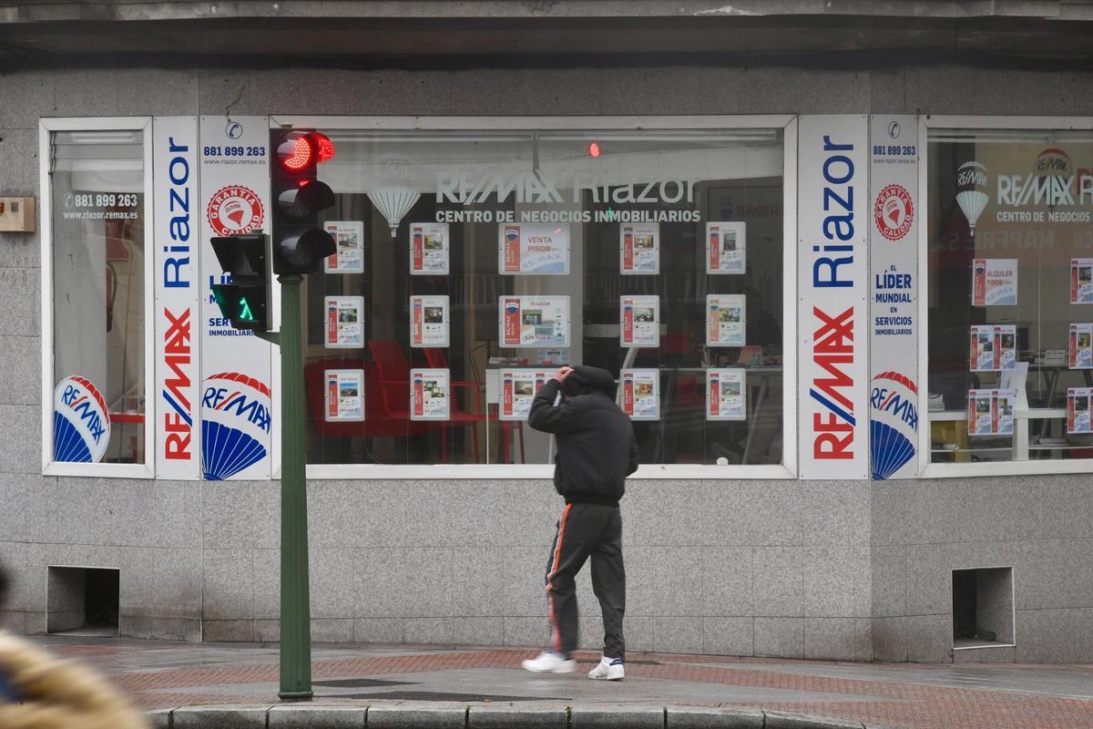 Escaparate de la inmobiliaria Remax en enero de 2019