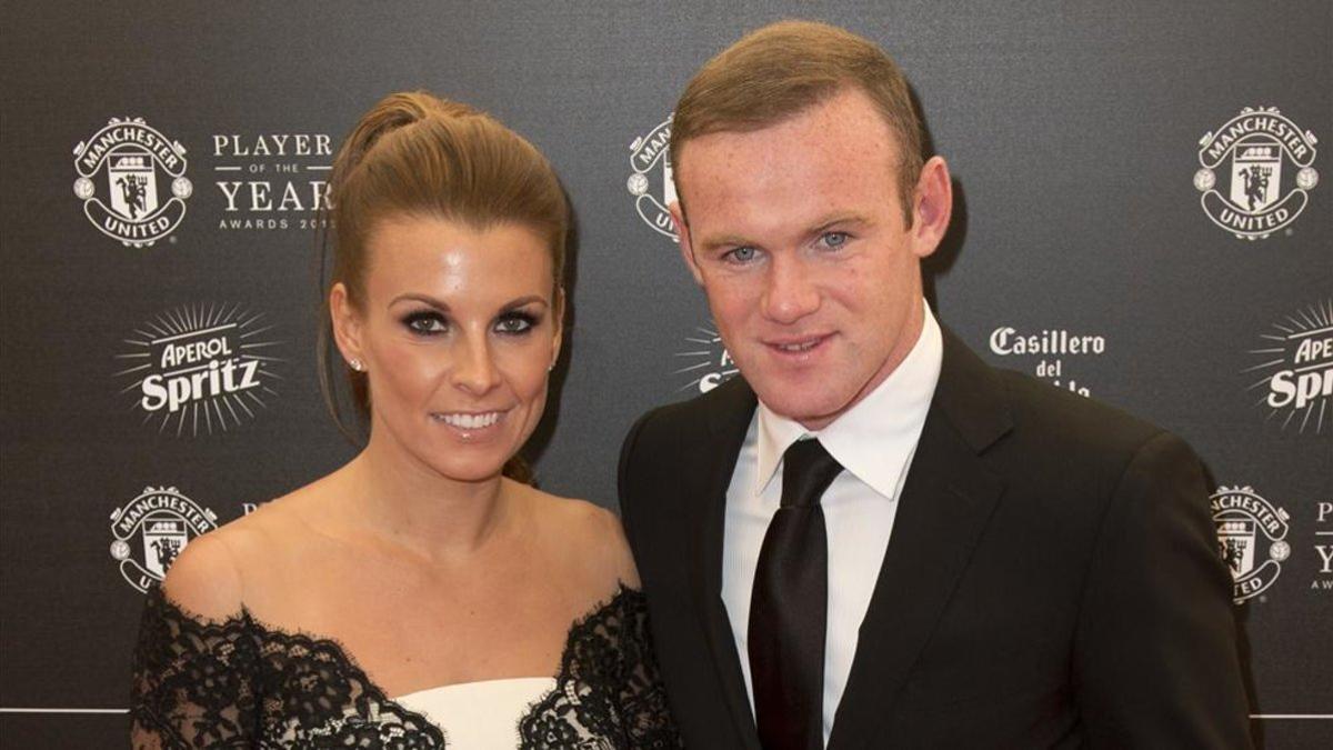 Wayne Rooney junto a su esposa Coleen