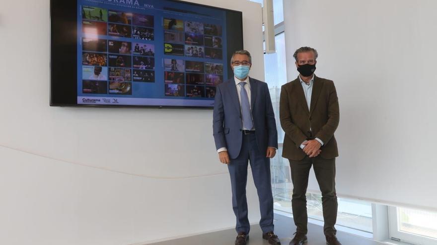 Presentación de Culturama para el último trimestre del año. Francisco Salado, presidente de la Diputación, junto al diputado de Cultura, Víctor González (derecha)