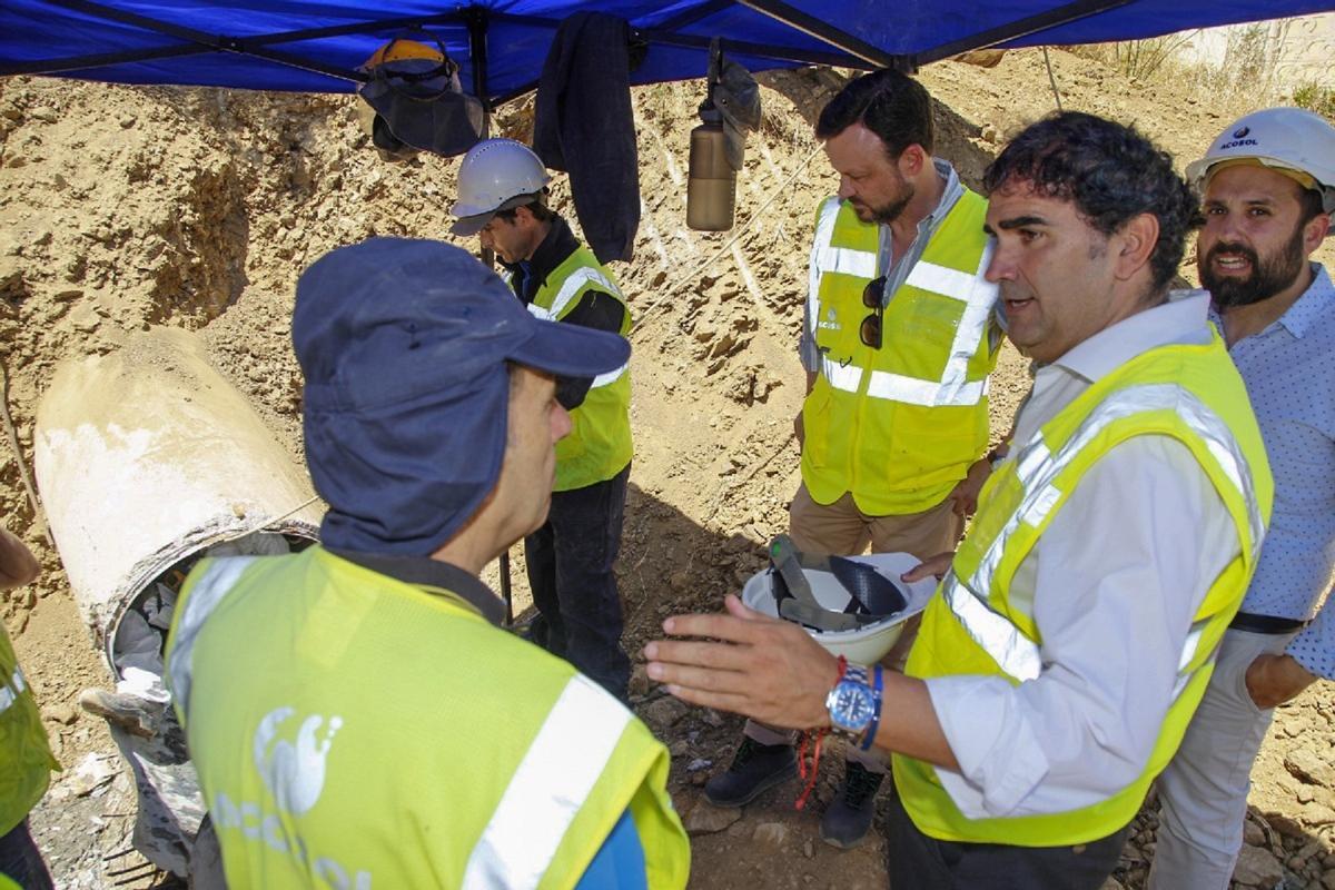 El presidente de Acosol, Manuel Cardeña, destaca la necesidad de acometer la autovía del agua para renovar la red de la Costa del Sol.
