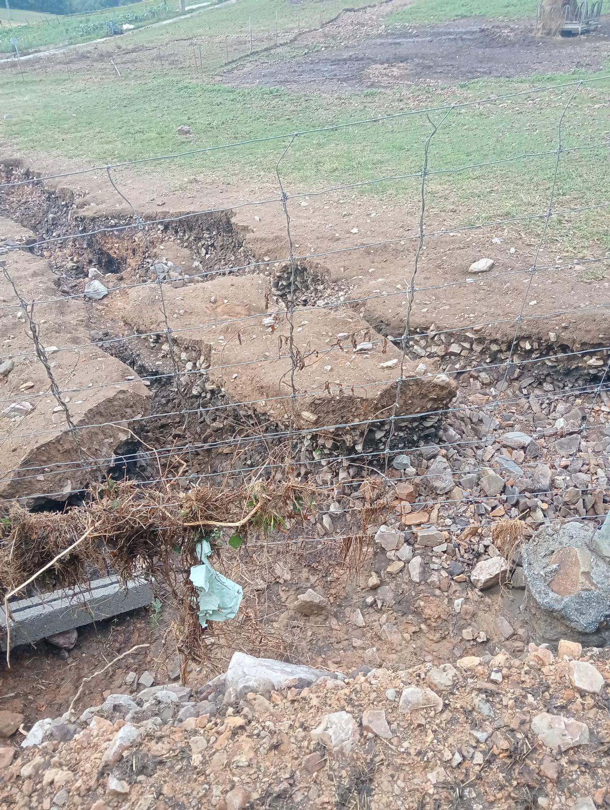 En imágenes: Así quedó el pueblo de Fontalba, en Tineo, tras la tromba de agua registrada el viernes