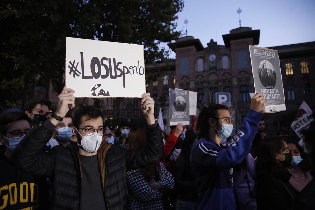 Protesta de los universitarios cordobeses por la LOSU