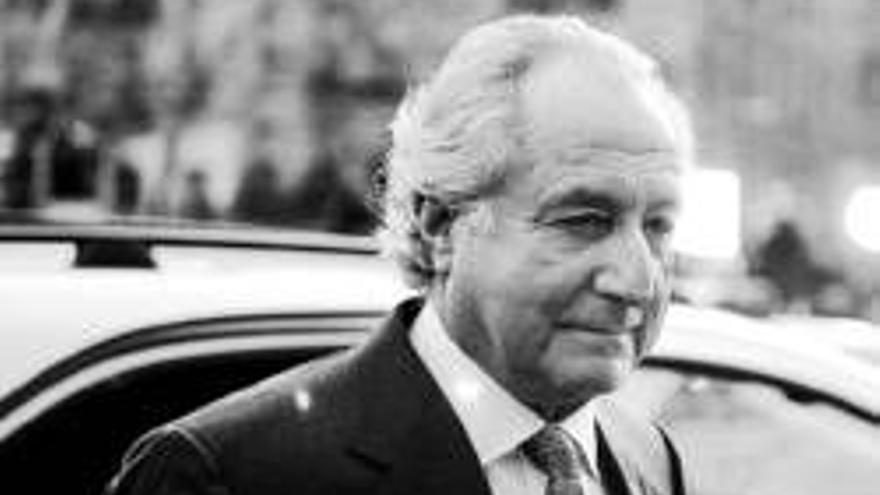 Bernard Madoff: EL ESTAFADOR TAMBIEN ENGAÑO A SU MUJER