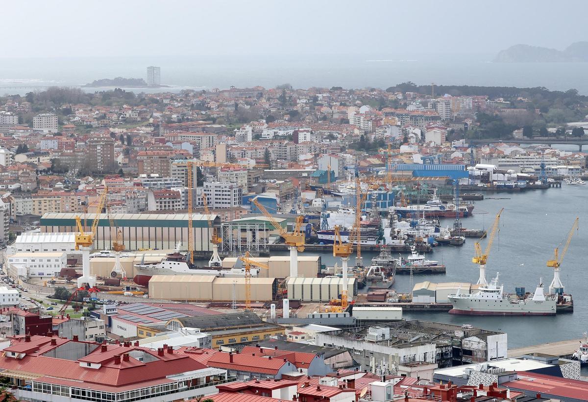 Vista de los astilleros de la ría de Vigo
