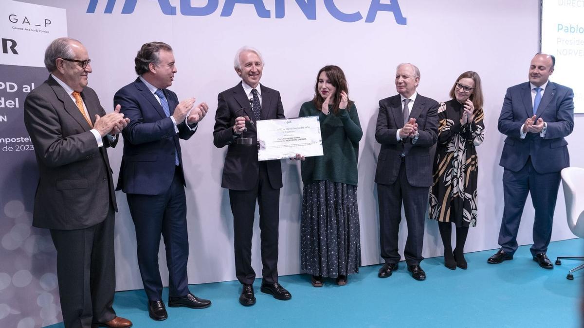 El presidente de Norvento Enerxía, Pablo Fernández Castro, ha recibido este jueves en Santiago el Premio al Directivo del Año por parte de la Asociación para el Progreso de la Dirección (APD)