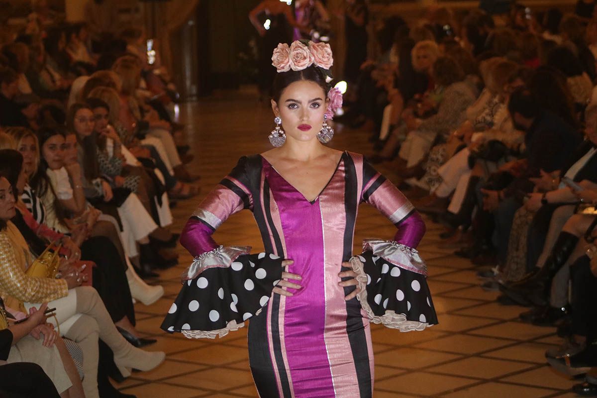 Desfile de moda flamenca a beneficio de Sonrisa de Lunares