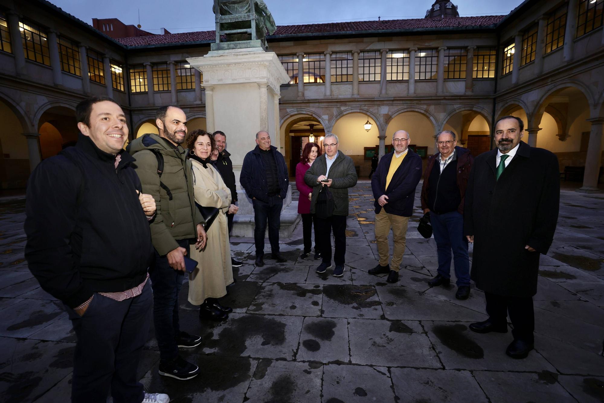 EN IMÁGENES: las votaciones para elegir al próximo Rector de la Universidad de Oviedo