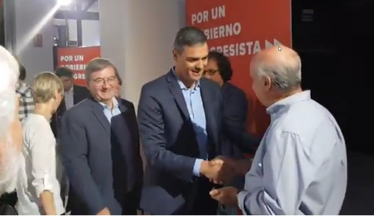 Madrid, 26 de agosto de 2019. Pedro Sánchez llega a la última de las reuniones participativas para la nueva Ley de Memoria.