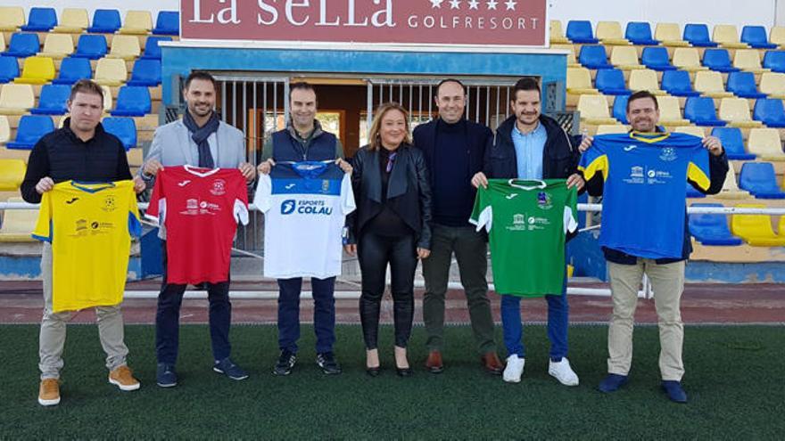 Los seleccionadores con la presidente del CD Denia, Gema Estrela, y Edu Granell