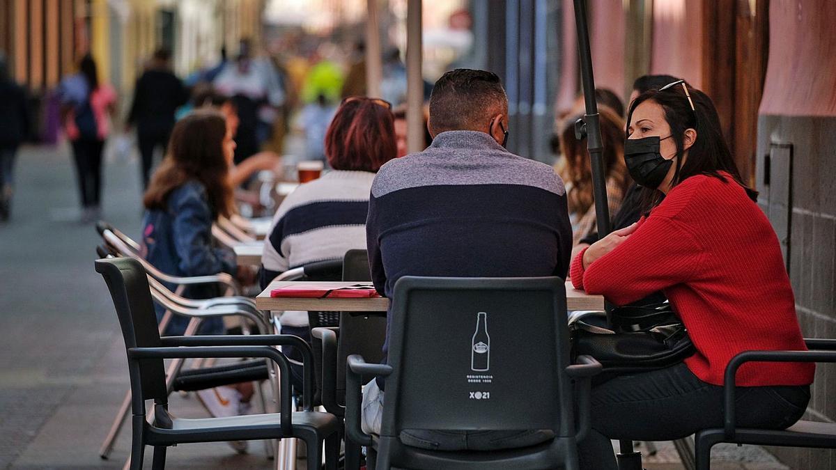 La Candelaria afronta su  segundo brote en una semana