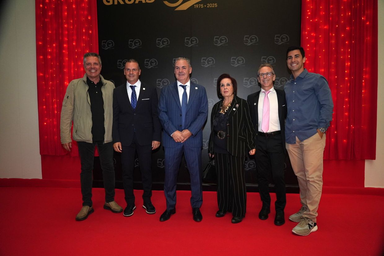 Galería de fotos de la gala del 50º aniversario de Grúas Tomás en Vila-real
