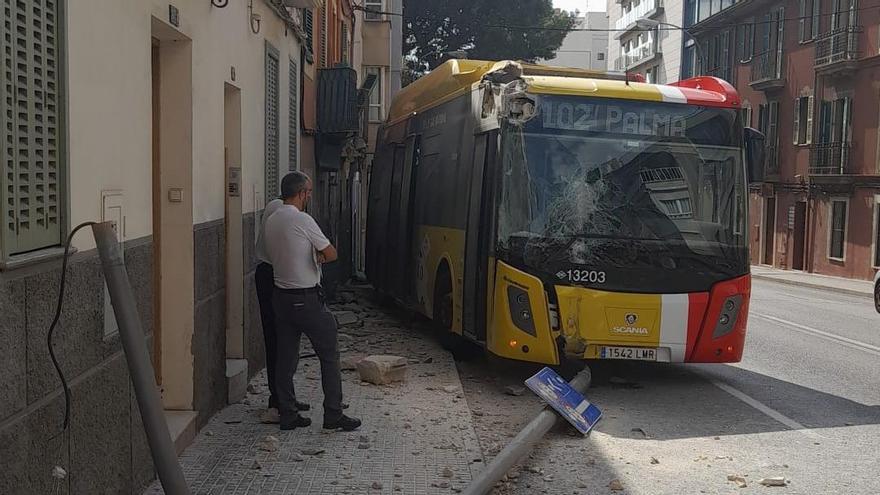 El conductor del autobús estrellado en Palma admitió que pudo quedarse dormido