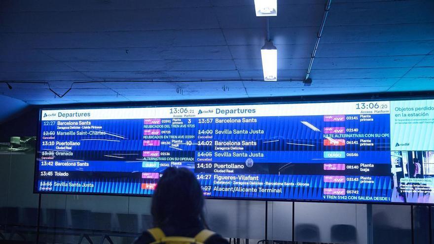 Adif trabaja para abrir este sábado el corredor Madrid-Andalucía, según la evolución de las lluvias