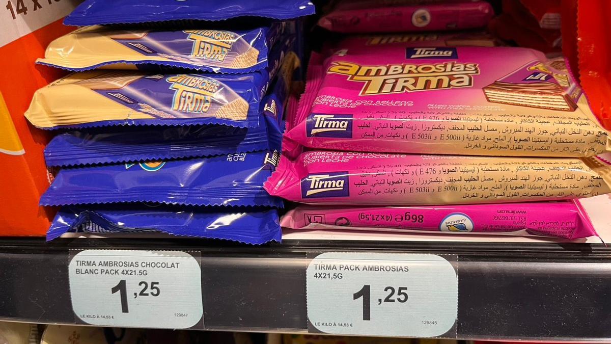 Chocolatinas Tirma en un estante de un supermercadro en Lyon.