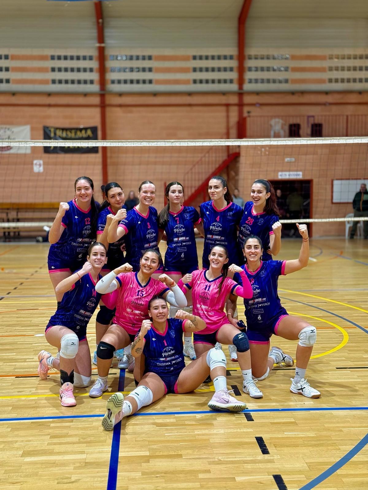 El senior femenino de 1ª Autonómica celebra su triunfo