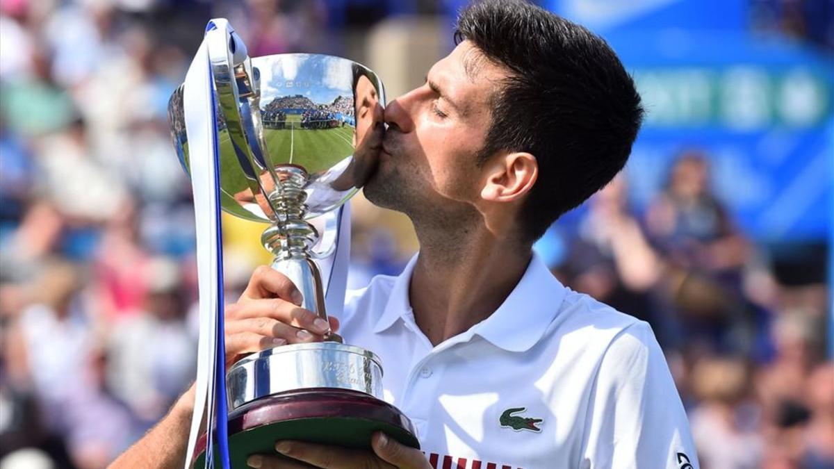 Novak Djokovic ganó el título a las puertas de Wimbledon