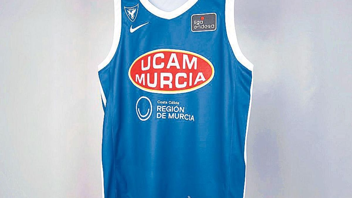 Tercera equipación del UCAM para esta próxima campaña.