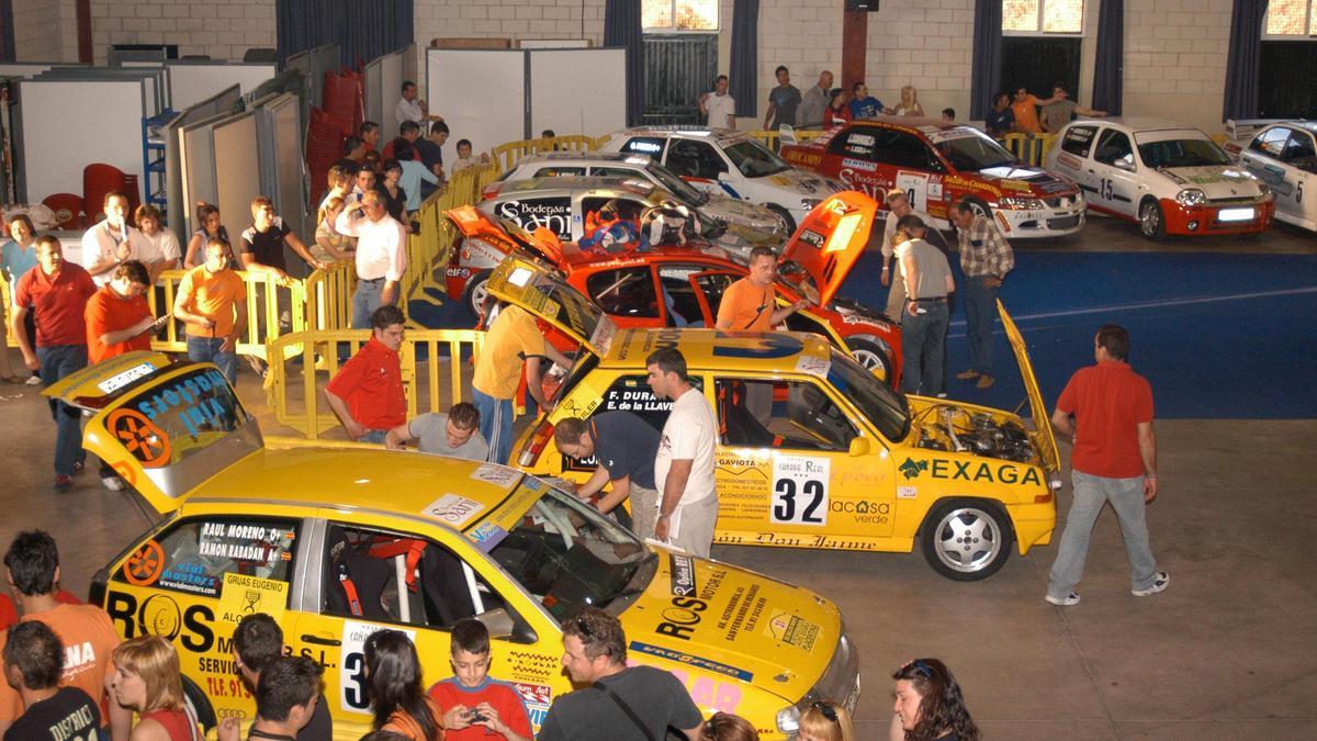 Parque cerrado del rally, en una de sus ediciones