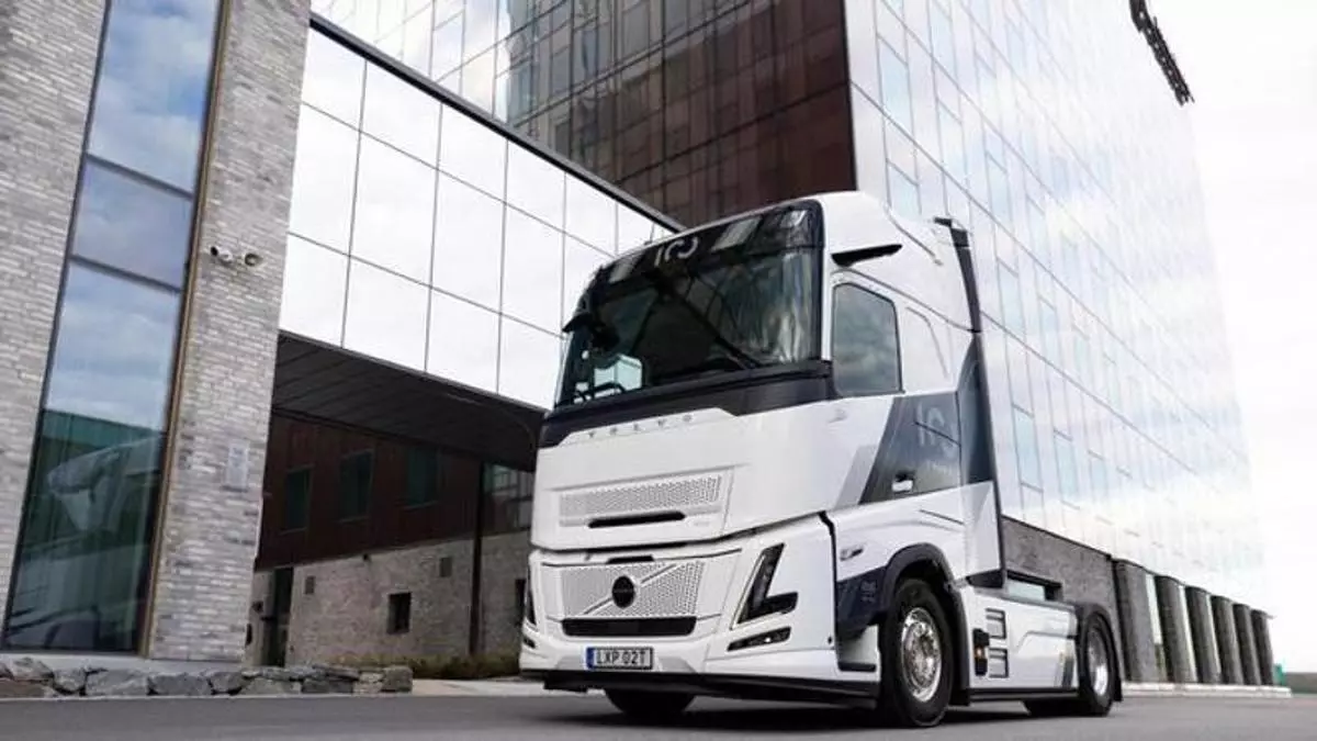 Volvo anticipa su centenario con una edición especial de su camión FH