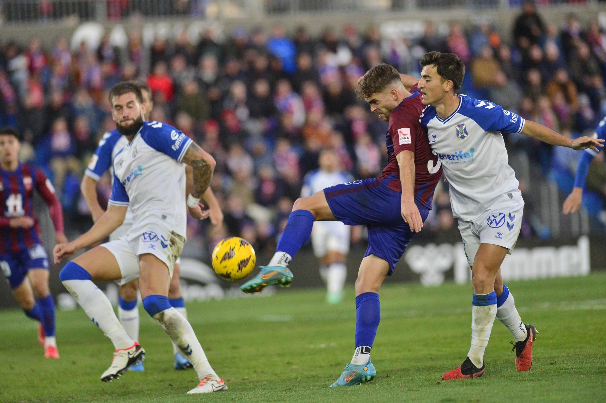 Descalabro en Elda frente al Tenerife (0-3)