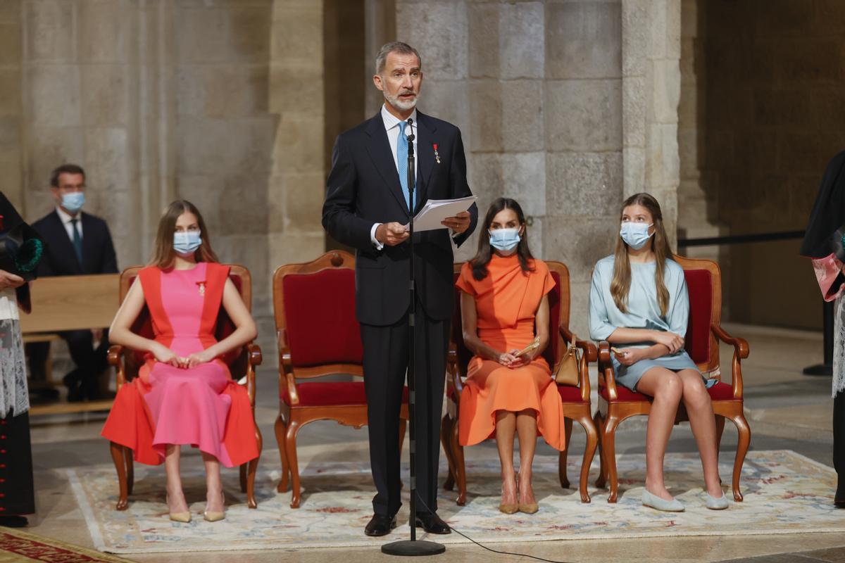 Los Reyes, Leonor y Sofía presiden en Santiago los actos del día del apóstol