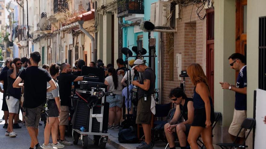 Nino Bravo inspira 'Libre', la comedia que ya se rueda en el Cabanyal y que pasará por Sueca, Sollana y Alboraia