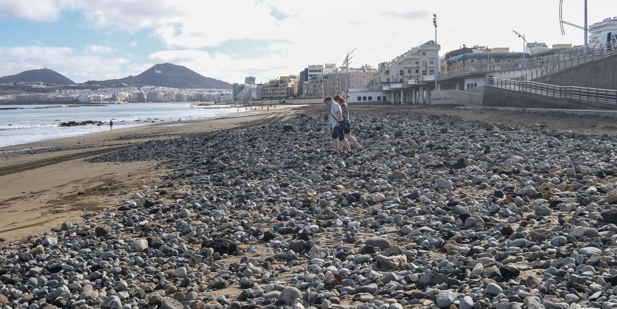 Callaos en La Cícer, en la playa de Las Canteras (Las Palmas de Gran Canaria) Callaos en La Cícer, en la playa de Las Canteras (Las Palmas de Gran Canaria)