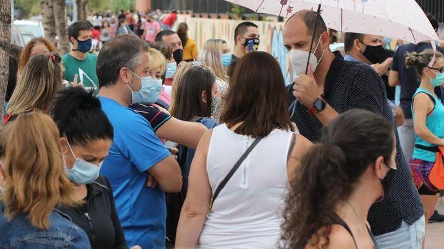 Preocupación por las aglomeraciones en la entrada y salida de los colegios | ENCUESTA