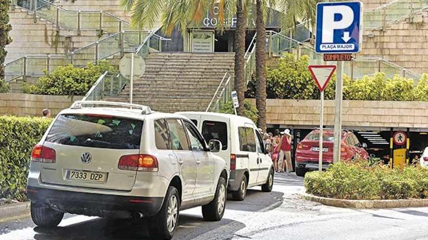 El aparcamiento de la plaza Major, este verano.