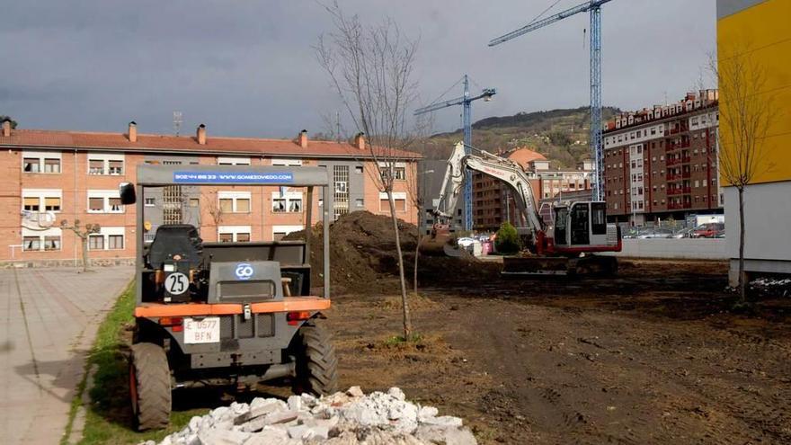 Las obras de derribo de la subestación de la Mayacina.