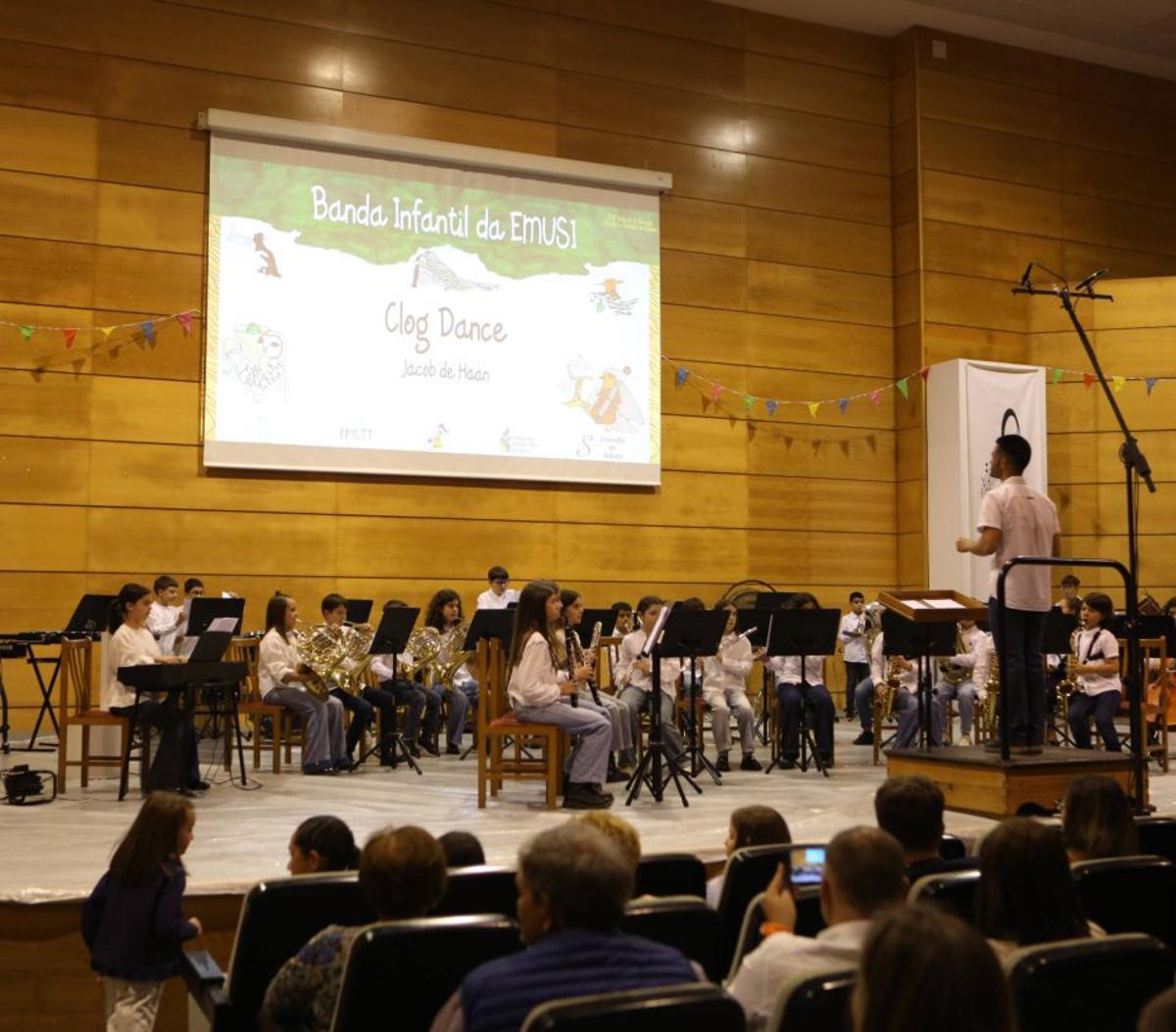 Un instante del Festival de Bandas Infantís e Xuvenís de Silleda. | NICOLÁS VARELA