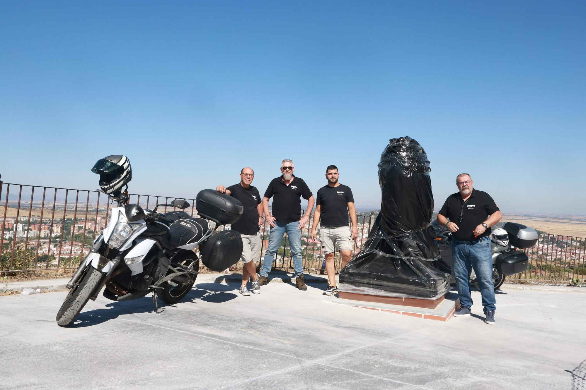 El 'Monumento a las víctimas de accidentes de moto' será inaugurado junto al santaurio de la Montaña de Cáceres