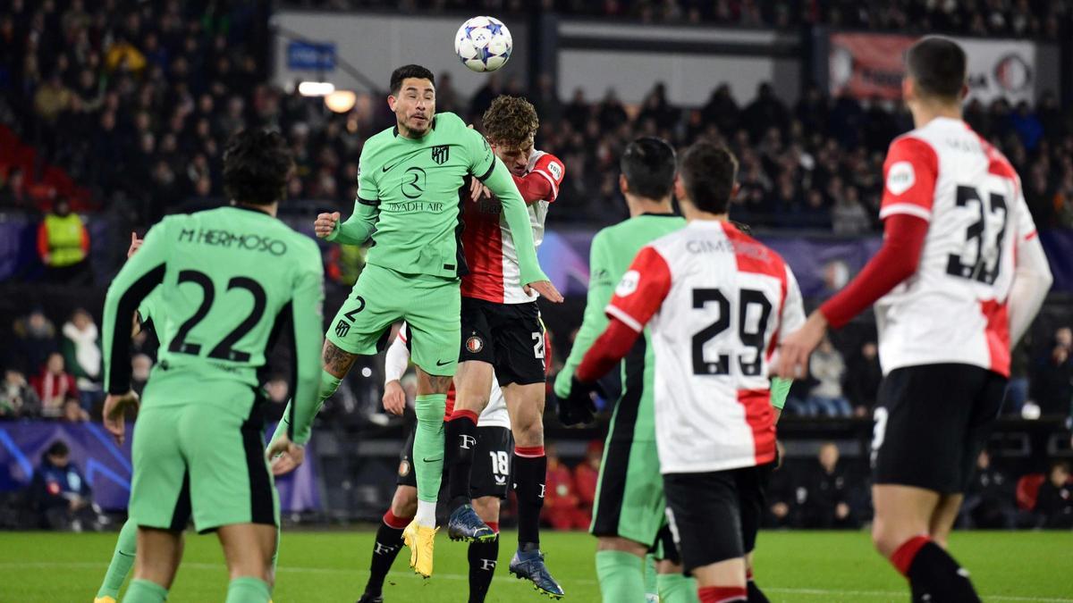 Feyenoord - Atlético de Madrid | El gol de Mats Wieffer