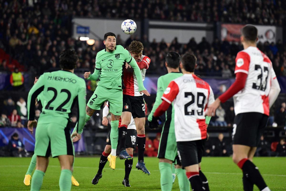 Feyenoord - Atlético de Madrid | El gol de Mats Wieffer