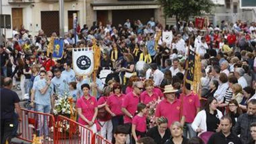 Gran ofrenda floral a Sant Pasqual