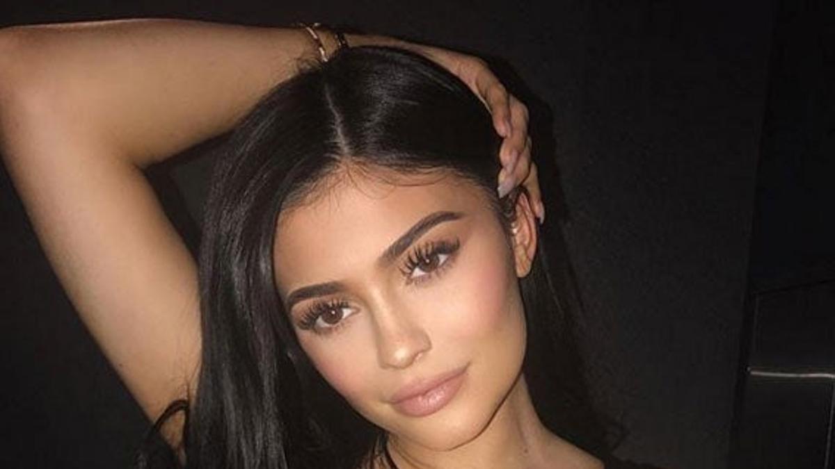 el-polemico-vestido-de-kylie-jenner