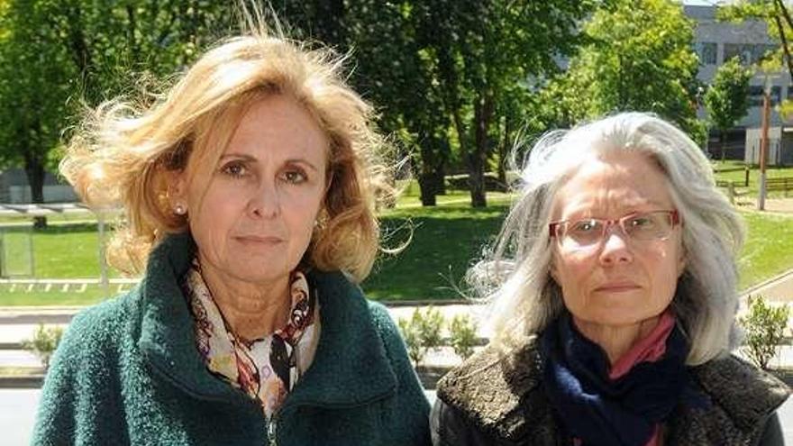 Las coordinadoras Pilar Fernández y Rosa Álvarez.  // Rafa Vázquez