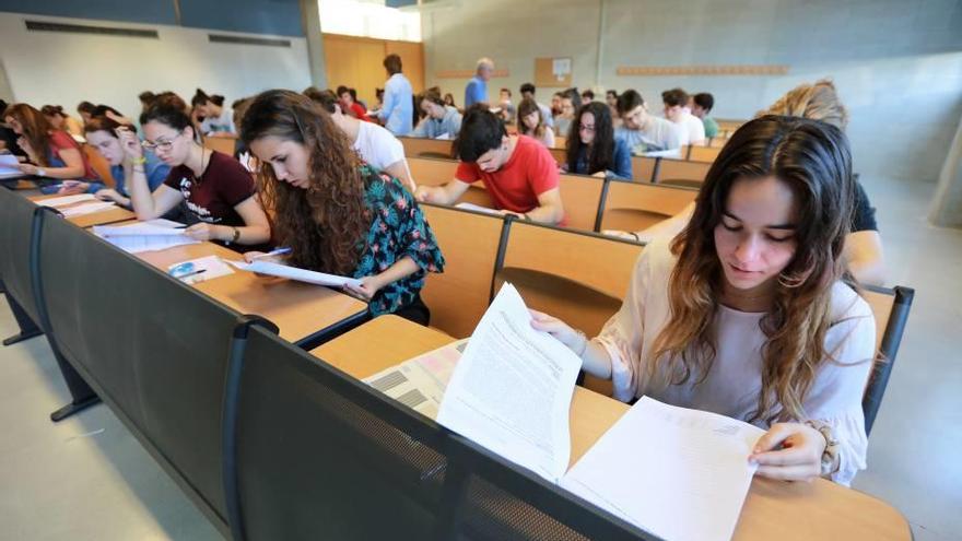 Estudiantes durante las pruebas de Selectividad del pasado mes de junio.