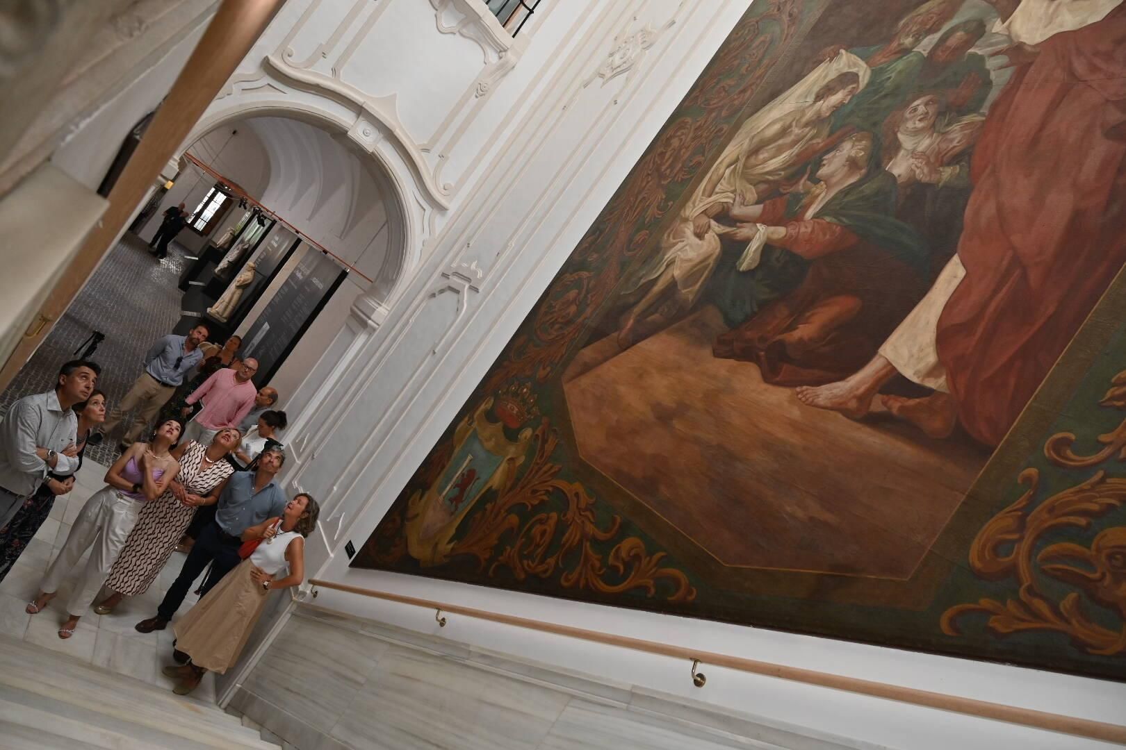 EN IMÁGENES | La escalera noble del Hospital Provincial ya se puede visitar