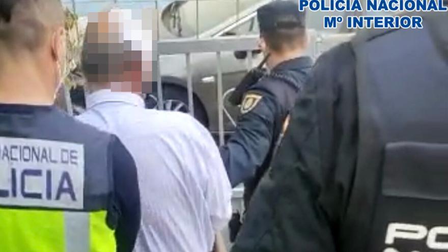 Momento de la detención del fugitivo en La Laguna.