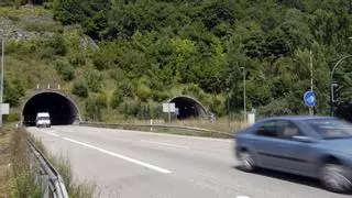 Un conductor elude el pago de una multa de 300 euros y 2 puntos, poniendo en entredicho el radar de los túneles del Padrún