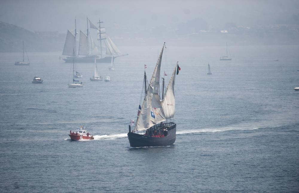 La Regata de Grandes Veleros abandona a A Coruña