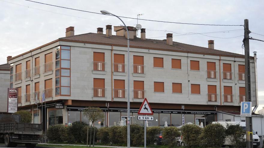 Hostal en venta por 2,5 millones y residencia en 850.000 euros